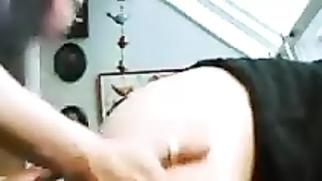 Fucking an Uzbek Girlfriend's Juicy Ass in Doggystyle