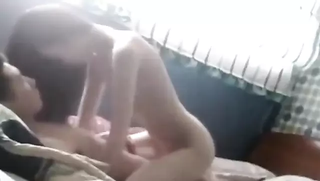 Teen wife has sex with Uzbek beauty