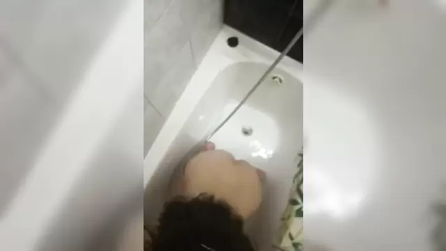 Hot Brunette Sucked Uzbek Cock